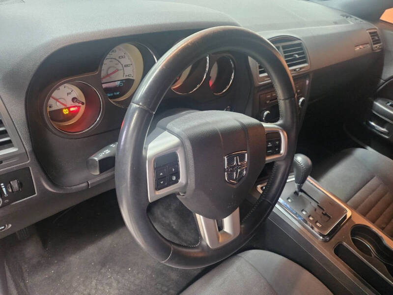 2012 Dodge Challenger SXT