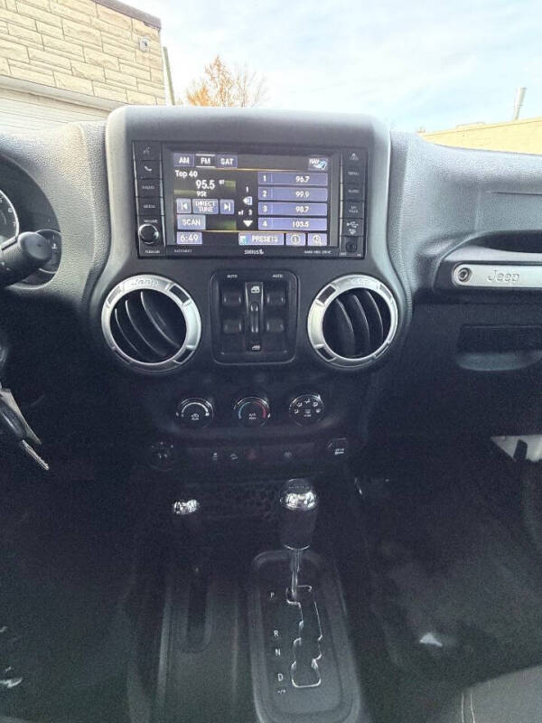 2016 Jeep Wrangler Unlimited Sahara