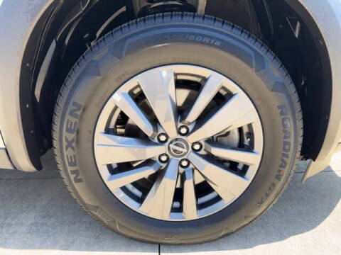 2024 Nissan Pathfinder SV