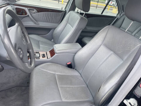 2000 Mercedes-Benz E-Class E 320