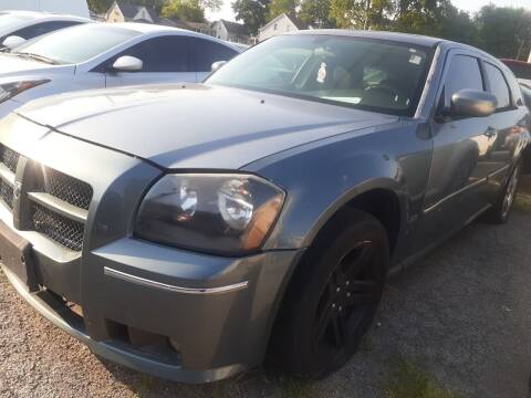 2006 Dodge Magnum for sale at DRIVE-RITE in Saint Charles MO
