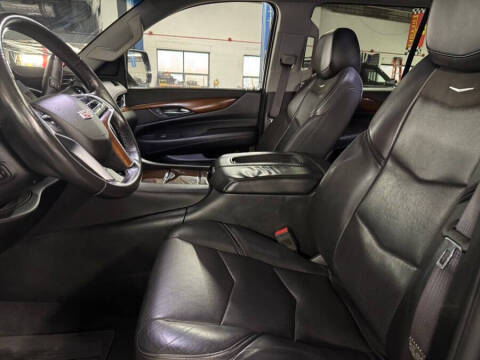 2017 Cadillac Escalade ESV Luxury