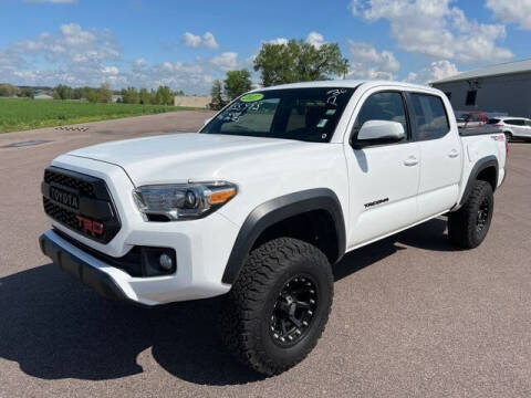 2017 Toyota Tacoma for sale at De Anda Auto Sales in South Sioux City NE