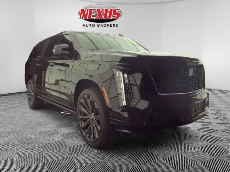 2025 Cadillac Escalade ESV V-Series's photo