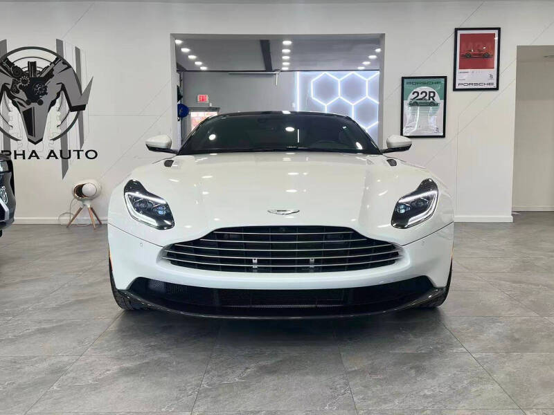 2020 Aston Martin DB11 V8