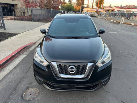 2020 Nissan Kicks SV