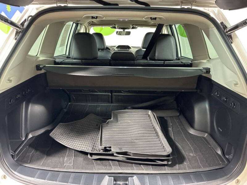 2023 Subaru Forester Touring