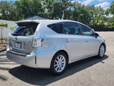 2013 Toyota Prius v Five