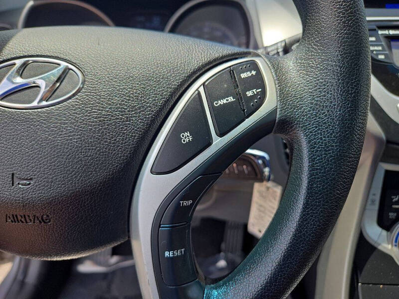 2011 Hyundai Elantra GLS