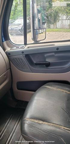 2012 Freightliner Cascadia