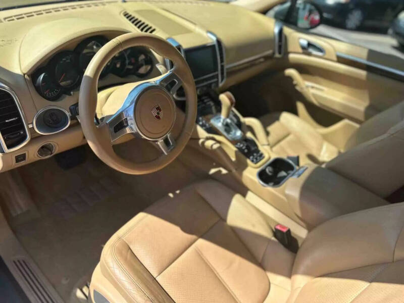 2011 Porsche Cayenne Tiptronic