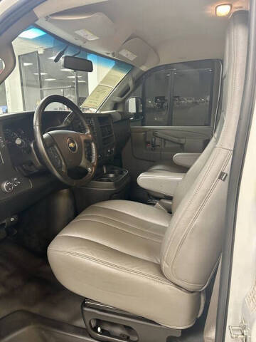 2020 Chevrolet Express 2500