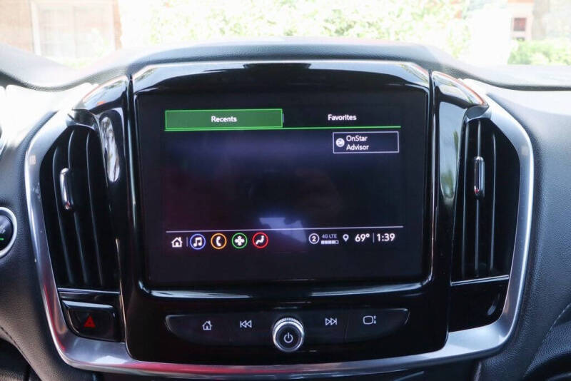 2022 Chevrolet Traverse LT Cloth