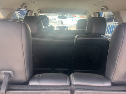 2019 Nissan Pathfinder SL