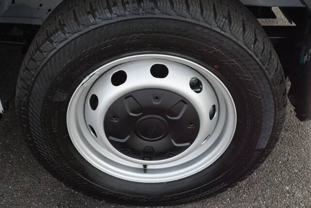 2025 Ford Transit 250