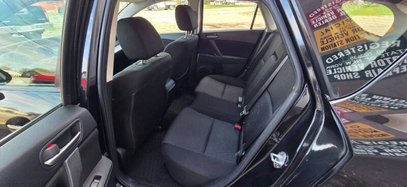 2013 Mazda MAZDA3 i Touring