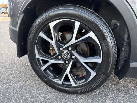 2021 Toyota C-HR XLE