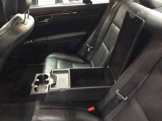 2011 Mercedes-Benz S-Class S 550 4MATIC