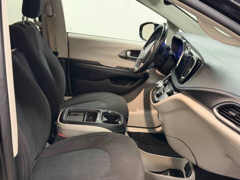 2021 Chrysler Pacifica Touring