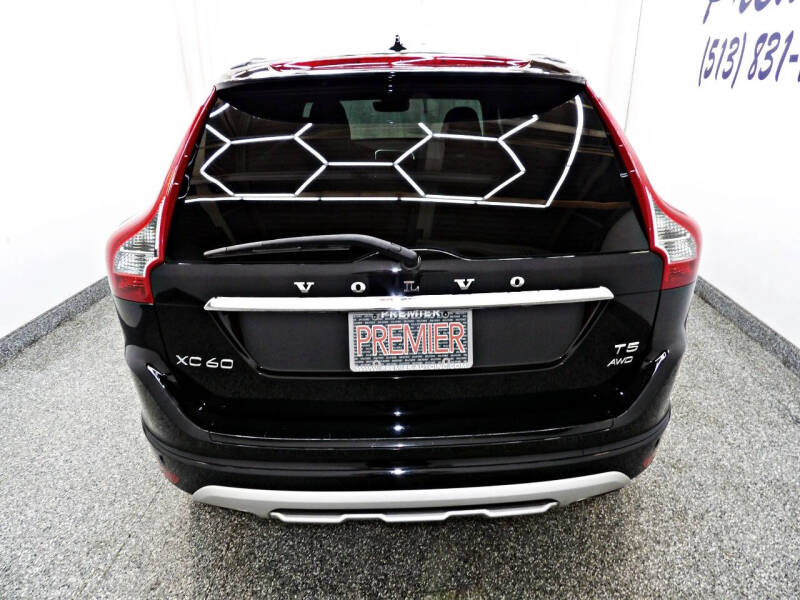 2017 Volvo XC60 T5 Dynamic