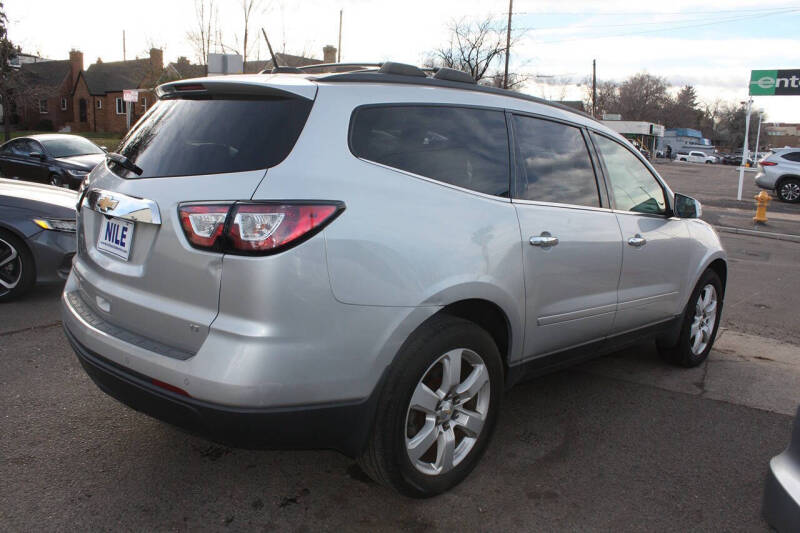 2017 Chevrolet Traverse LT
