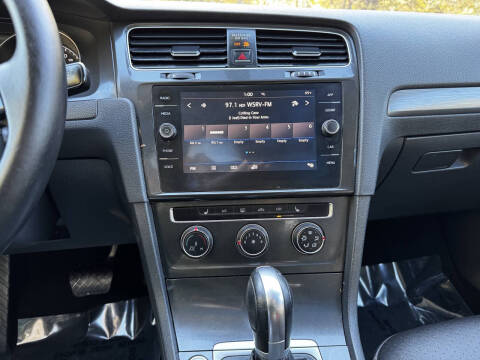 2018 Volkswagen Golf SportWagen TSI SE