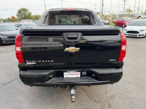 2011 Chevrolet Avalanche LTZ