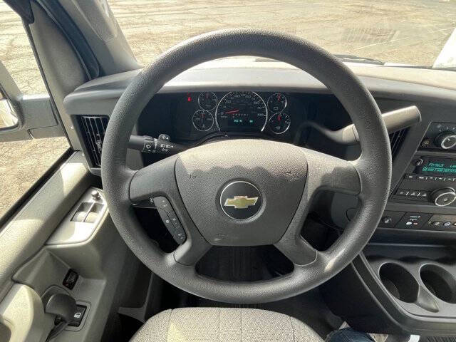 2024 Chevrolet Express 3500