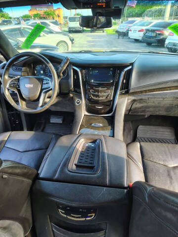2017 Cadillac Escalade ESV Platinum