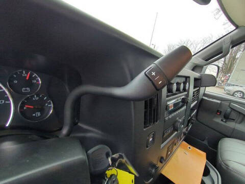 2025 Chevrolet Express 2500