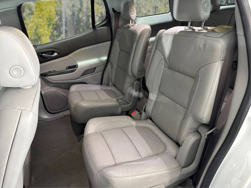 2017 GMC Acadia SLT-1