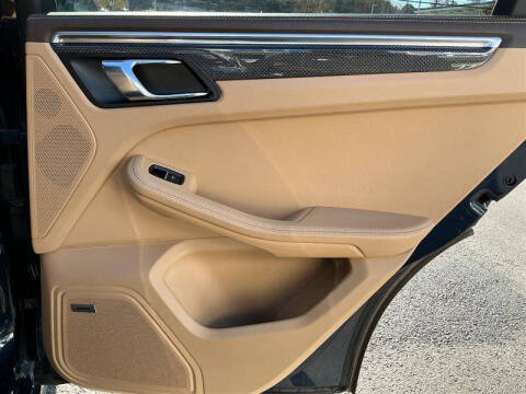 2016 Porsche Macan Turbo