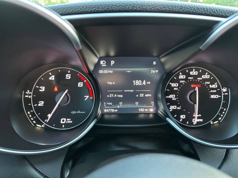 2017 Alfa Romeo Giulia Ti