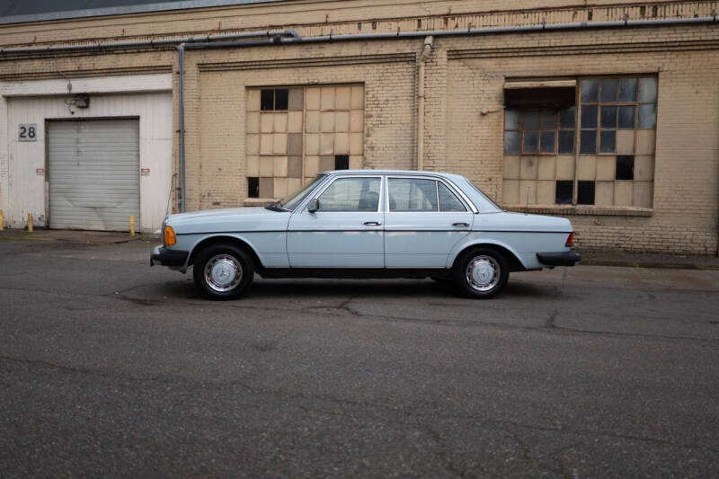 1978 Mercedes-Benz 240-Class