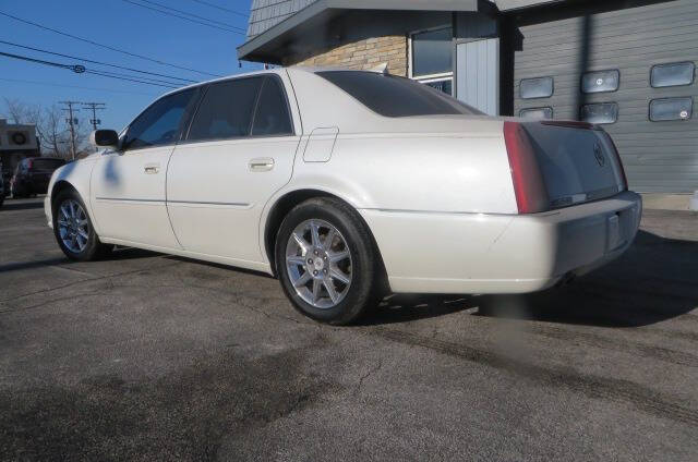 2010 Cadillac DTS Luxury Collection