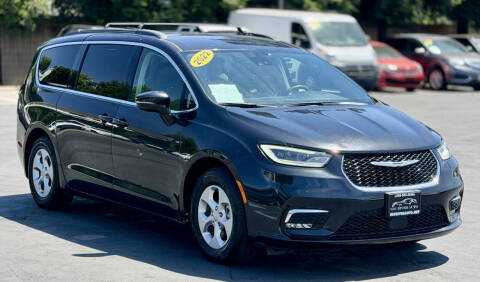 2022 Chrysler Pacifica Touring L