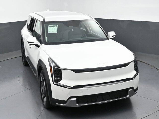 2024 Kia EV9 Light