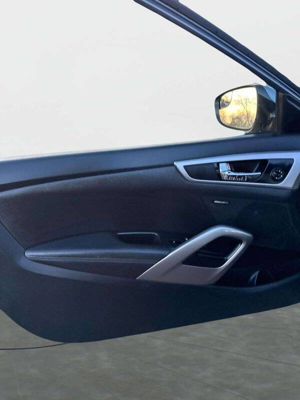 2016 Hyundai Veloster