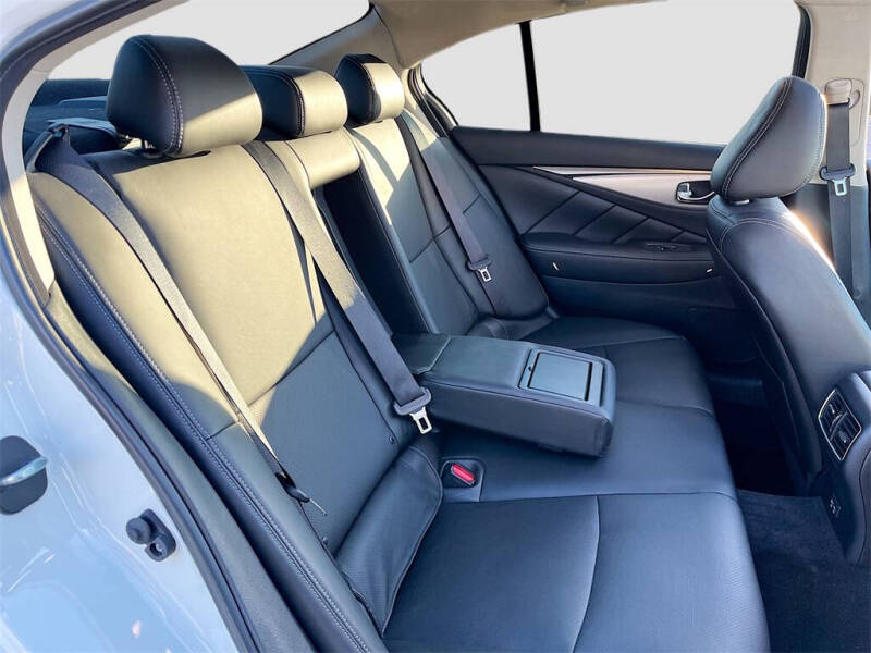 2022 Infiniti Q50 Luxe