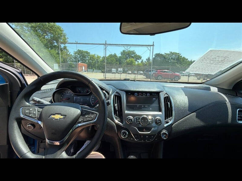 2017 Chevrolet Cruze LT Auto