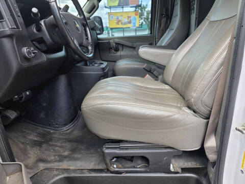 2021 Chevrolet Express 2500