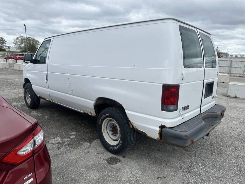 2004 Ford E-Series E-350 SD