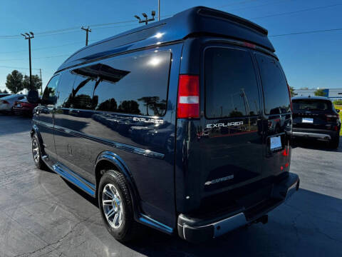 2025 Chevrolet Express 2500