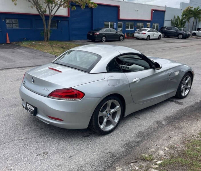 2011 BMW Z4 sDrive30i