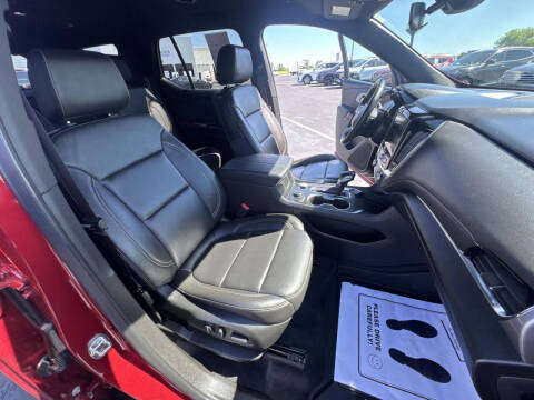 2023 Chevrolet Traverse LT Leather