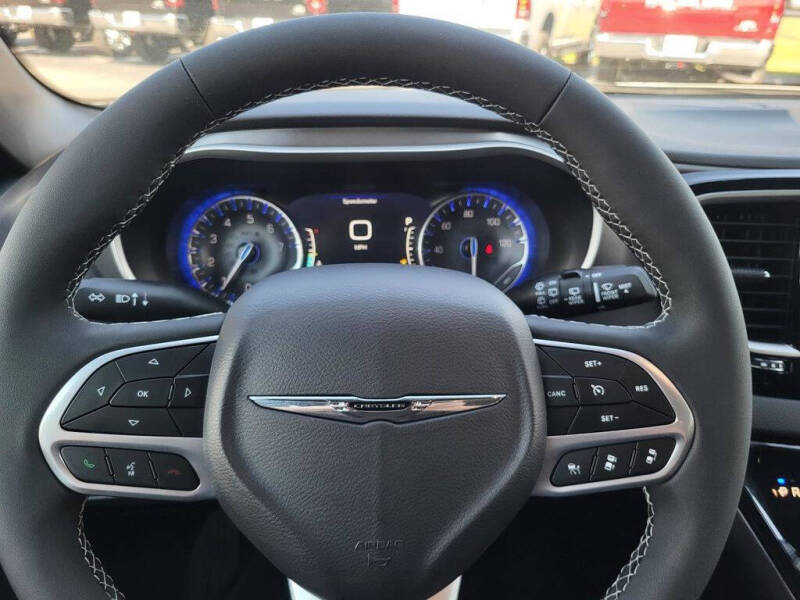 2026 Chrysler Voyager LX