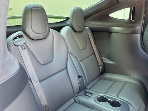 2023 Tesla Model X Standard Range