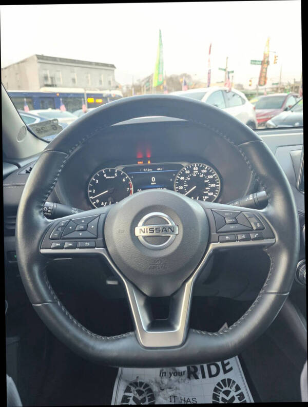 2023 Nissan Sentra SV