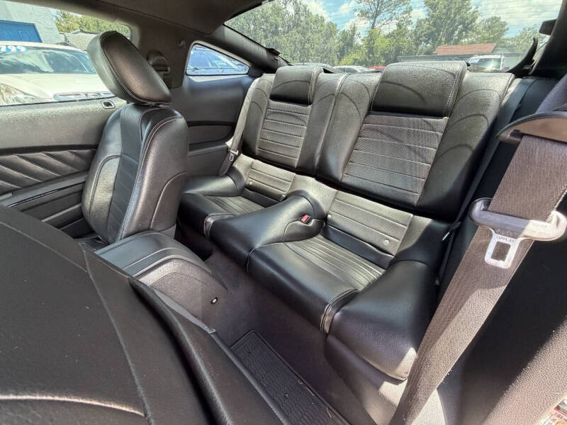2010 Ford Mustang V6 Premium