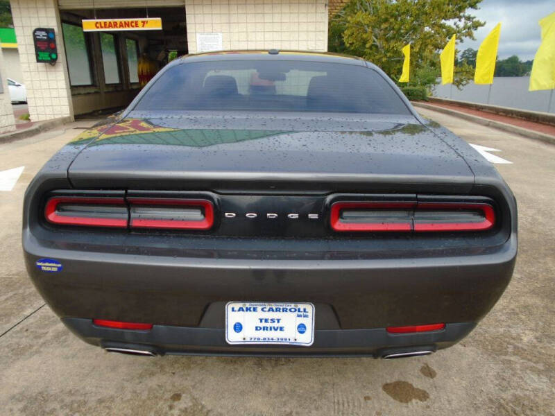 2016 Dodge Challenger SXT